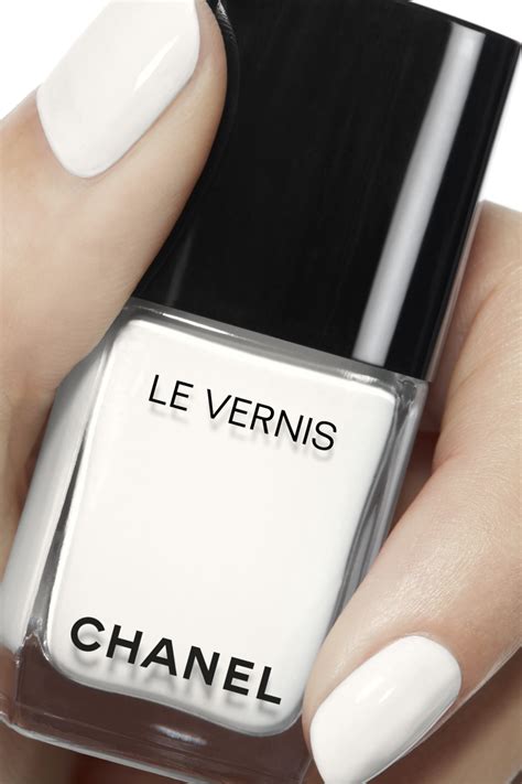 chanel le vernis white silk|Chanel le vernis colors.